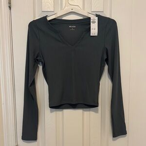 Hollister Women's Ribbed Long Sleeve Top, NWT (M)
